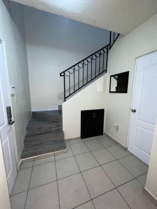 Casa Eliseos, A 5 Minutos De La Linea Fronteriza Villa Nogales  Luaran gambar